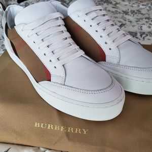Burberry Check Detail Leather Sneakers